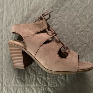 new taupe heeled sandals